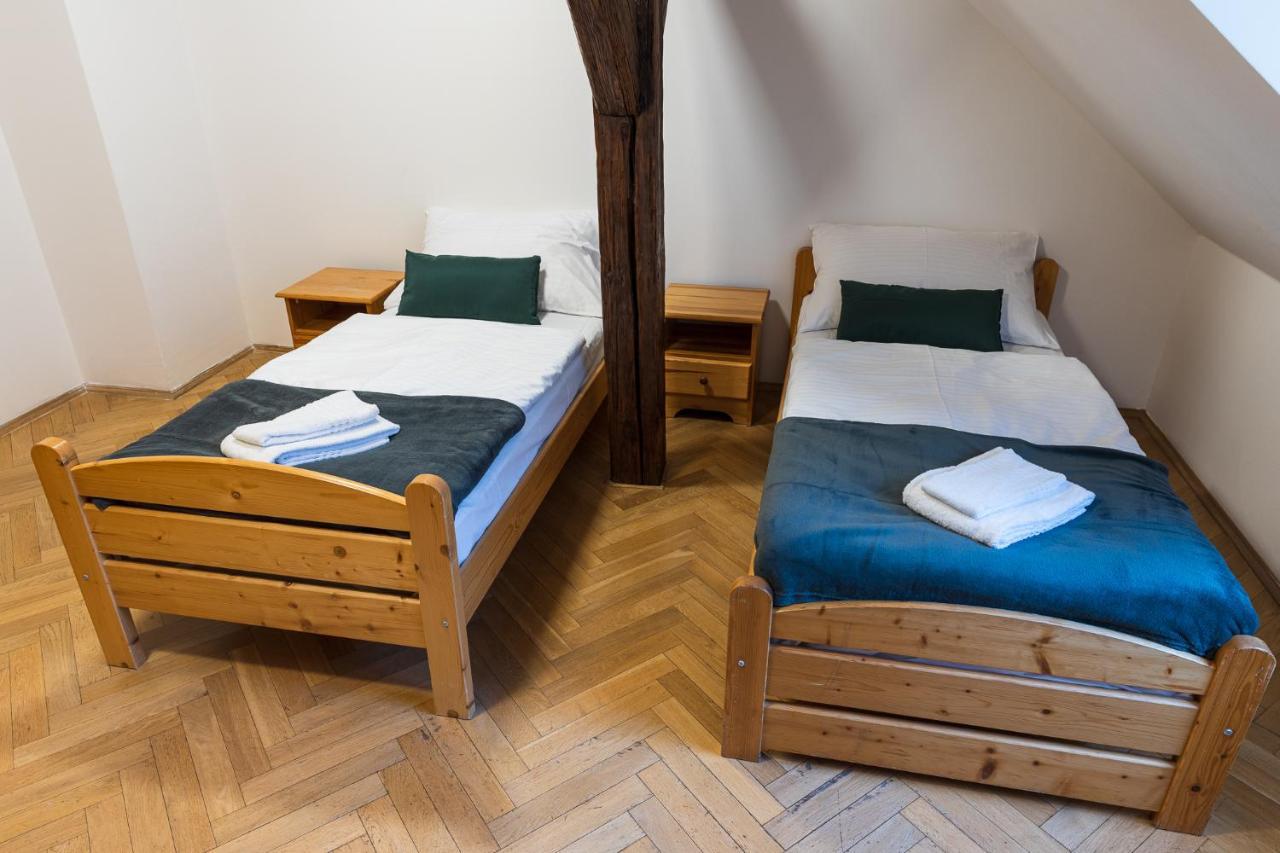 White Swan Boutique Apartments Prague Exterior photo